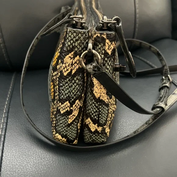 AUTHENTIC Coach Snakeskin purse (special edition) - Picture 10 of 13